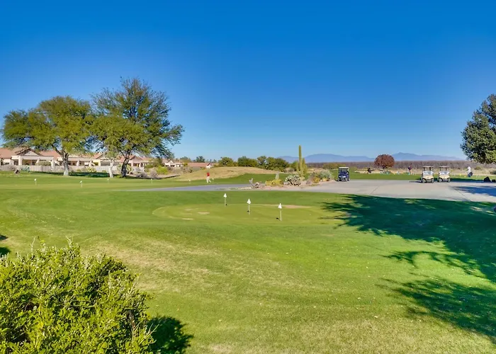 Valley Getaway Near Golfing: Pool Access! Holiday home Green Valley